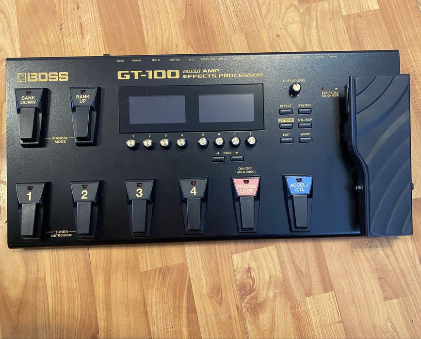 BOSS - GT 100 - procesor + amplificator chitara