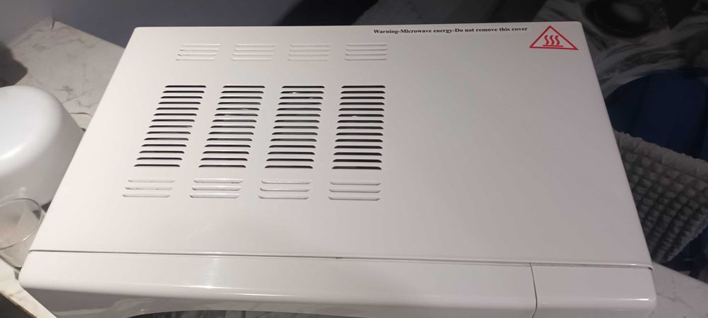 Микровълнова с грил SANG