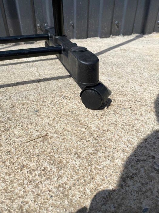 Suport pentru haine extensibil, cu roti, CR15