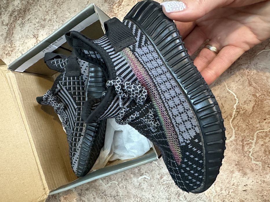 Кроссовки детские