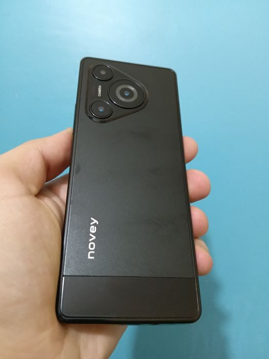 Novey  телефон холати янги 1ой Болди  олинганига айди йоо бемалол тек