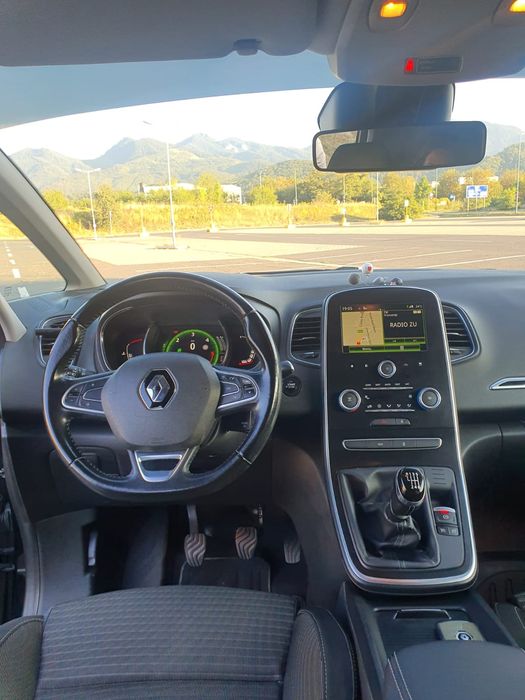 Vând Renault Scenic 4 Diesel