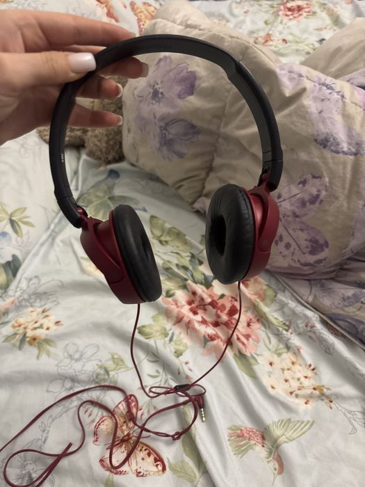 Casti SONY rosii , cu fir si cap tip JACK AUDIO TRRS de 3.5mm