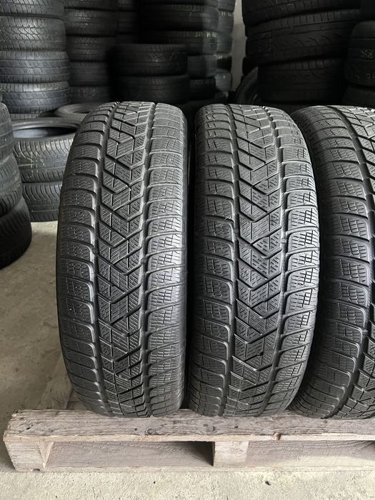 4 anvelope de iarna 215/65/17 pirelli 6-6.5 mm!