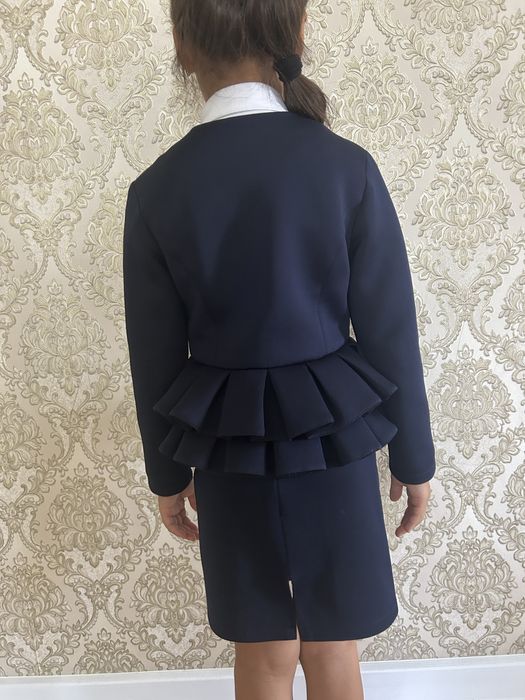 Продам школьную форму