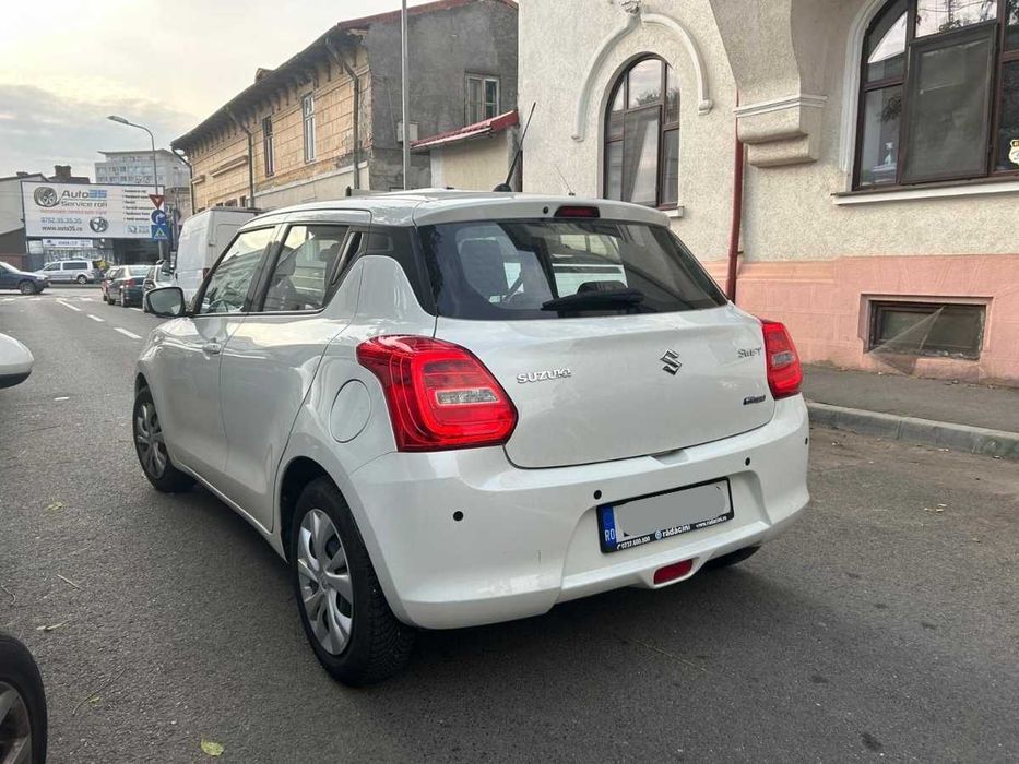 Vand Suzuki Swift 1.2 Hybrid Cool Hatchback