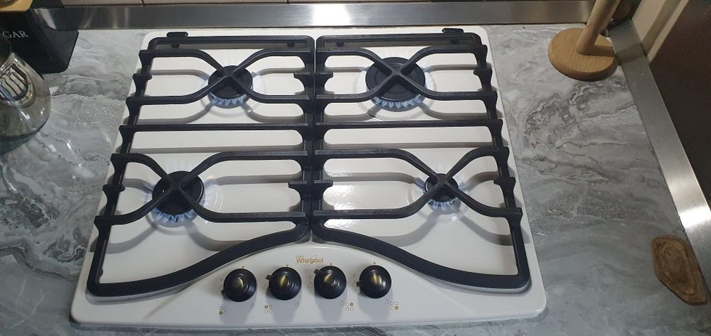 Ocazie,Plita aragaz gaz crem Whirlpool, folosita foarte rar,că noua