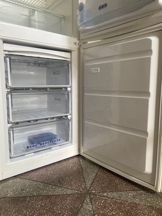 Combina frigorifica Whirlpool