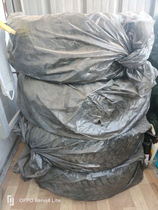 Продам зимнию резину с шипами