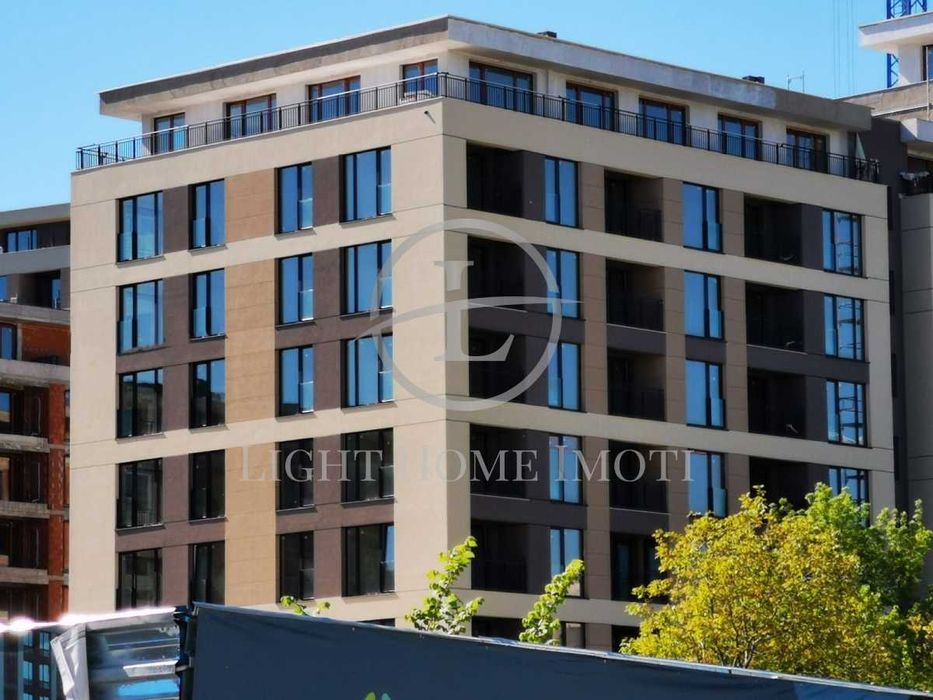 Продава се Тристаен апартамент в Пловдив, Тракия - 104 кв.м за 1924 €/кв.м - Снимка #1