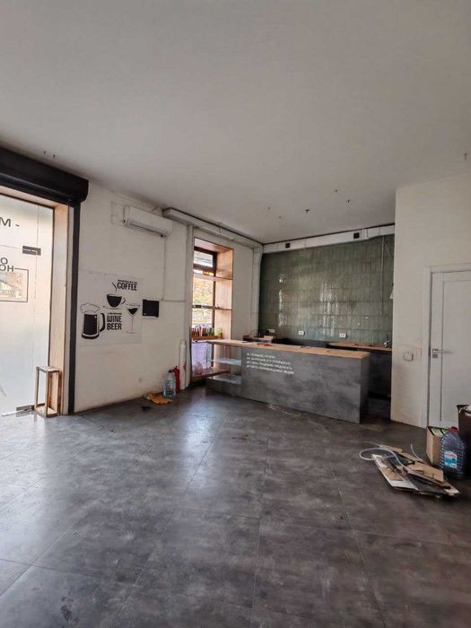 Сдаётся помещение на первой линии, Бадамзар!