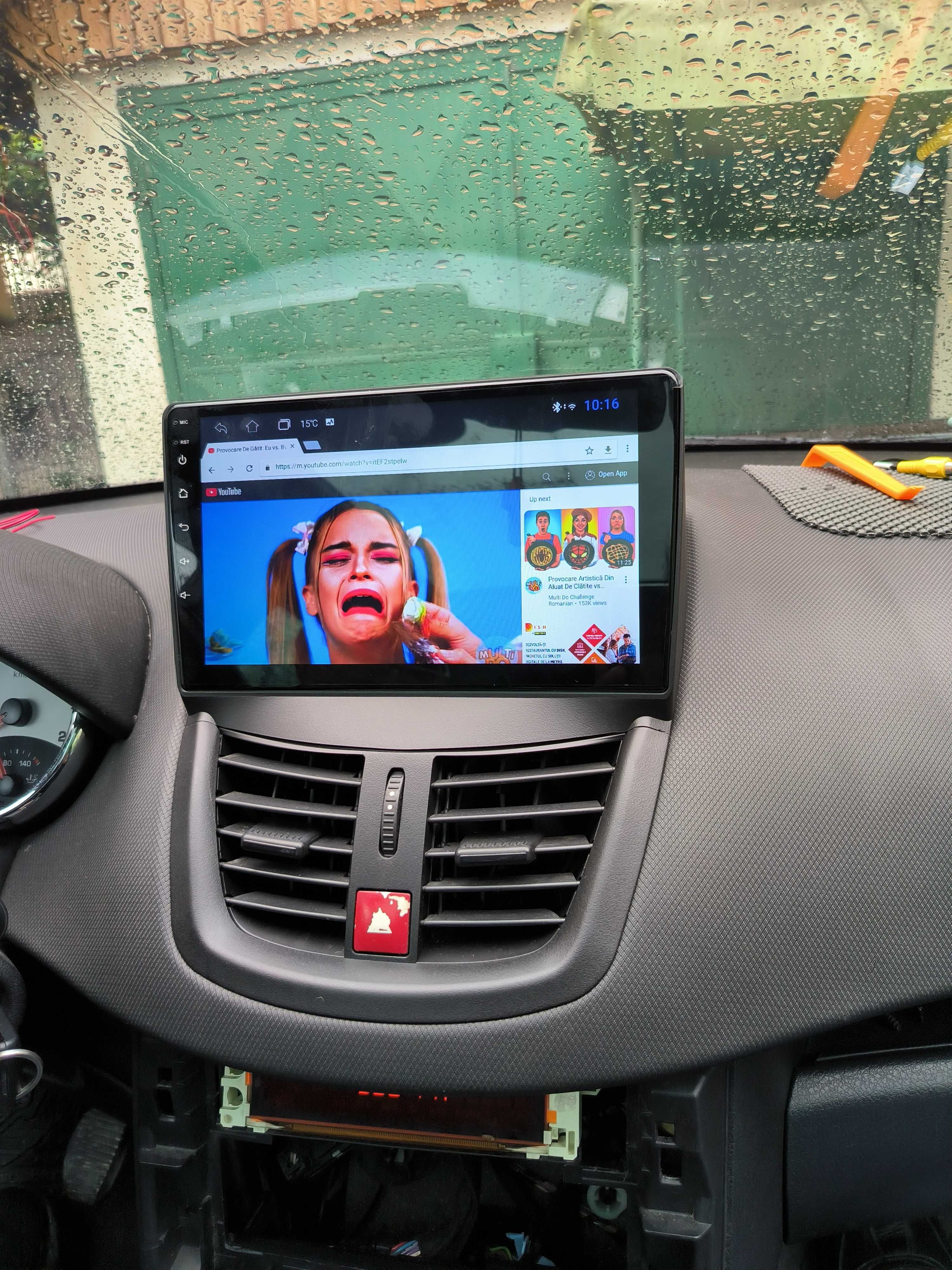 Navigatie android Peugeor 207 GPS Waze YouTube Carplay BT