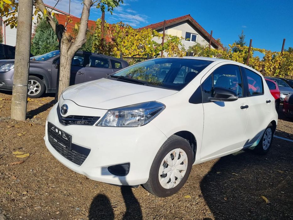 Toyota Yaris Toyota Yaris 1.0 benzina an 2012 climakm 74000 originali