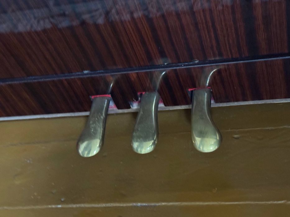 Пианино марки БЕЛАРУСЬ