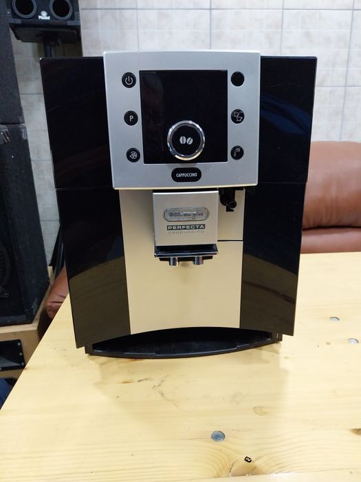 Expresor Delonghi Perfecta Cappuccino  defect pentru piese