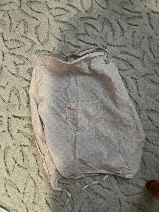 Престилка за кърмене