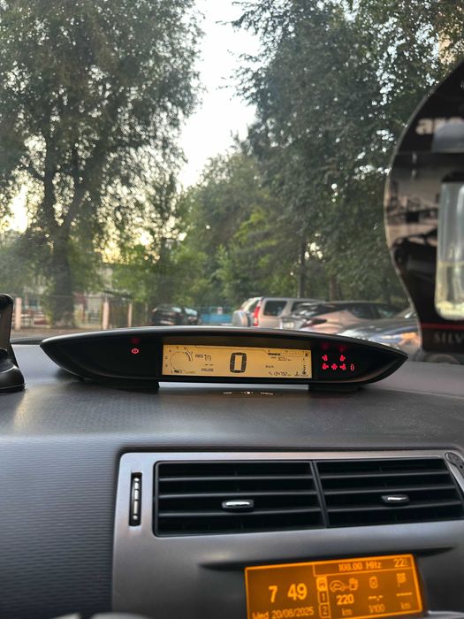 Citroen C4 2008 benzina