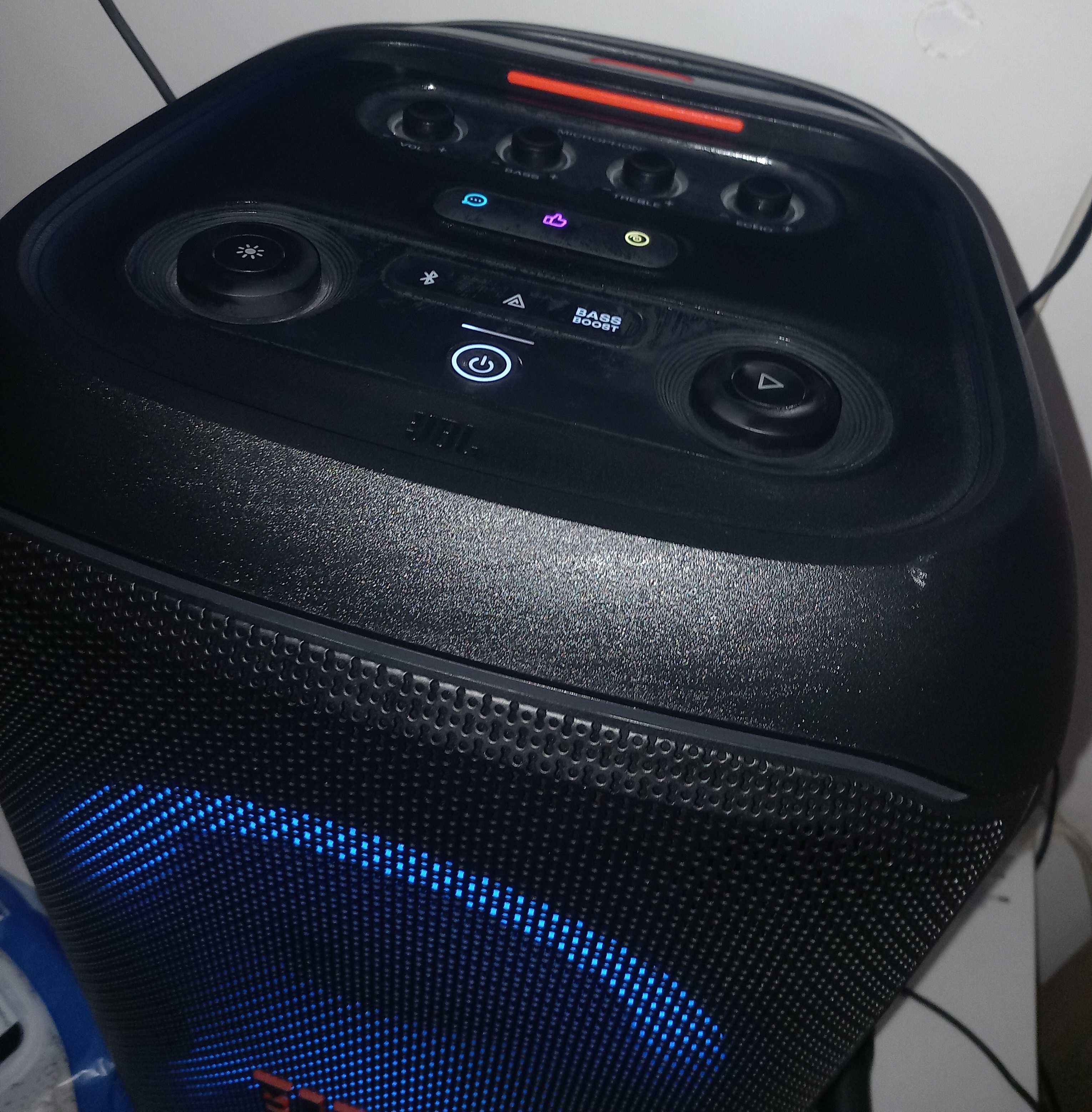 JBL Partybox 320,преносима тонколона