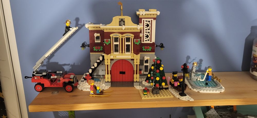 Vand lego creator de Craciun