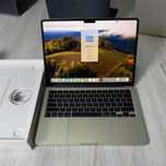 MacBook Air 13.3, 2022 M2 Full box, 8/256 GB, yomk 100% - Chehol bonus