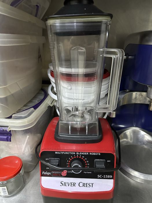 Продам профессиональный блендер