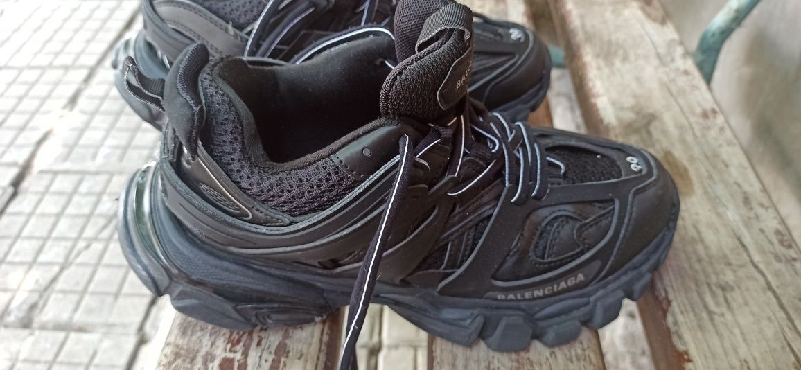 Balenciaga Track