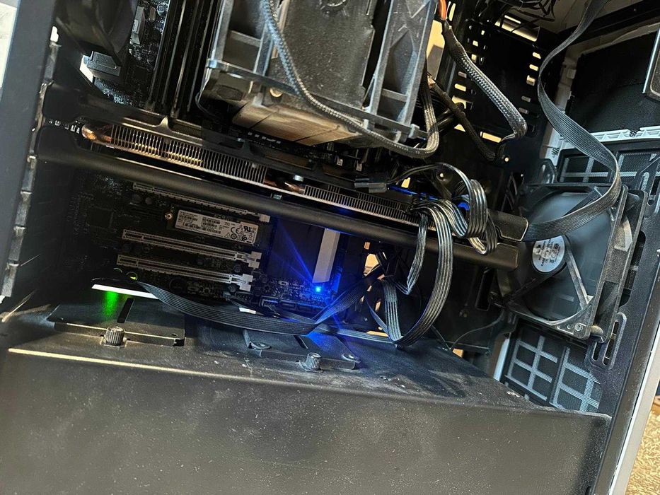 Pc gaming Xeon E5-2698 V4 48 GB Ram SSD 500 3TB HDD RX 5700 XT 8 GB