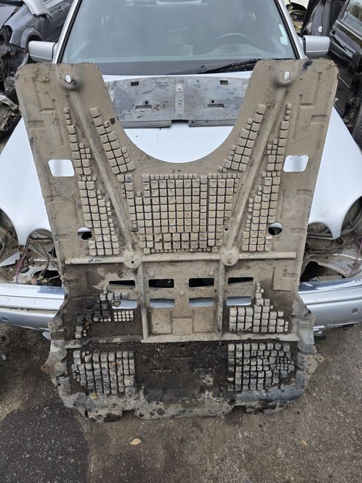 Кора под двигател ситроен Ц4 Citroen C4