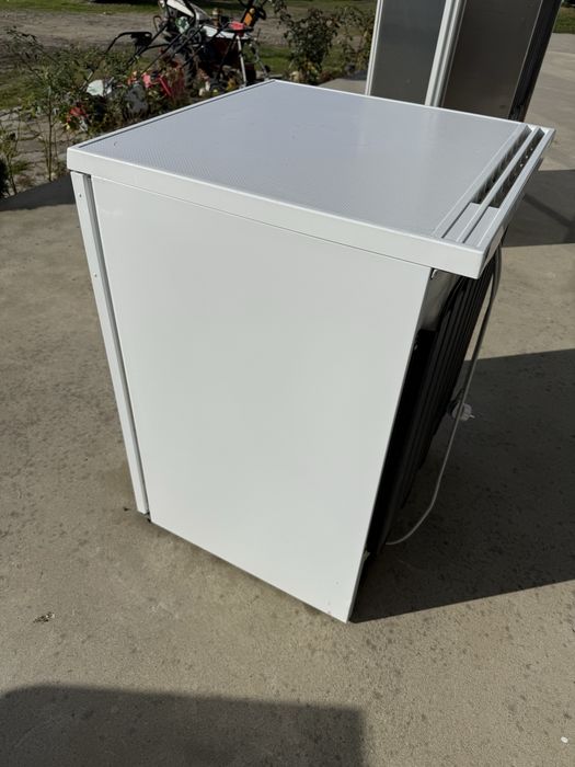 Малък фризер 4 чекмеджета Привилег