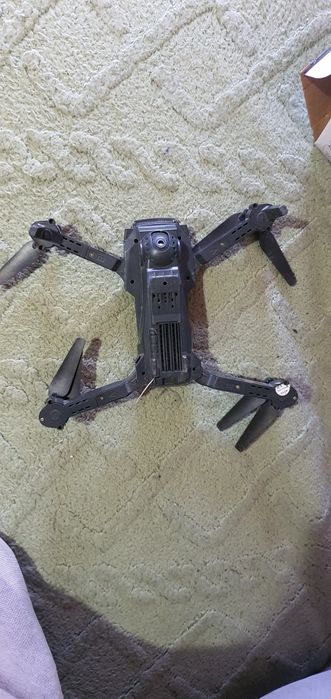 Vînd drona folosits foarte putin