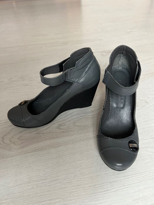 Обувки на платформа