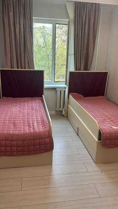 СРОЧНО ПРОДАМ две кровати в хорошем состоянии ЦЕНА ДОГОВОРНАЯ