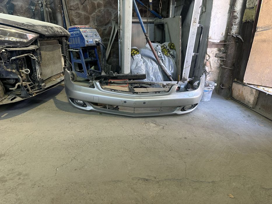 Бампер mercedes cls w219