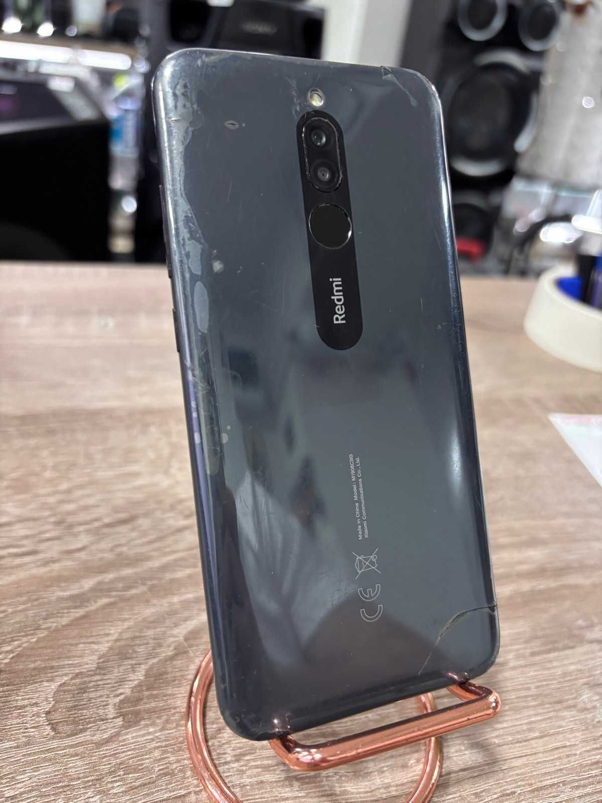 Продавам Мобилен Телефон Redmi 8