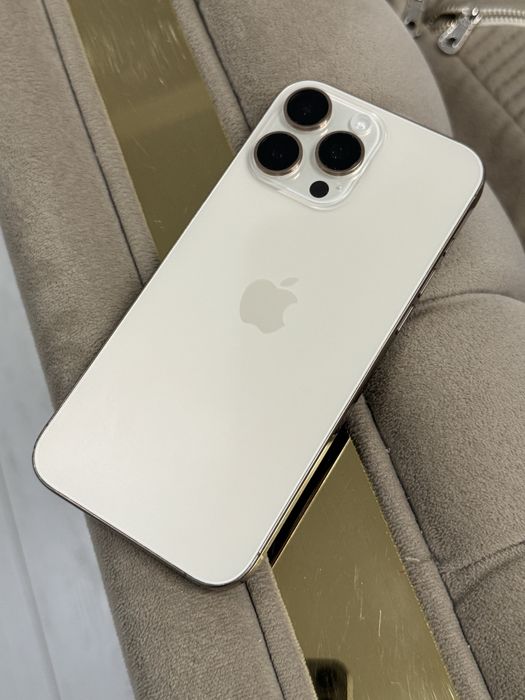 Продам  Iphone 16 PRO MAX. Память 512 гб.