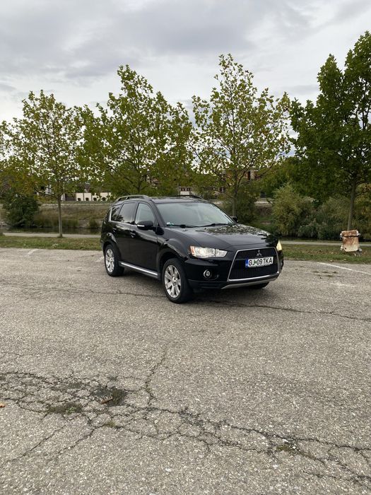 Mitsubishi outlander 2.2 d automata 4x4 primul proprietar