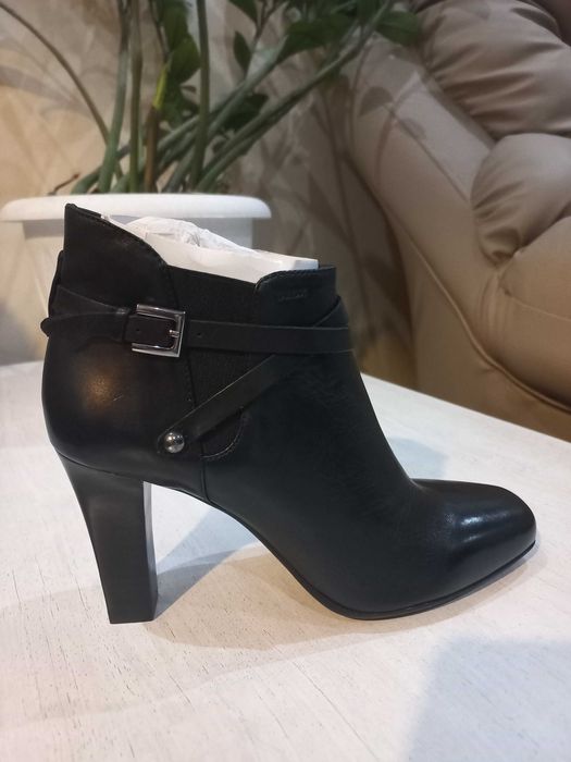 Ботинки женские GEOX