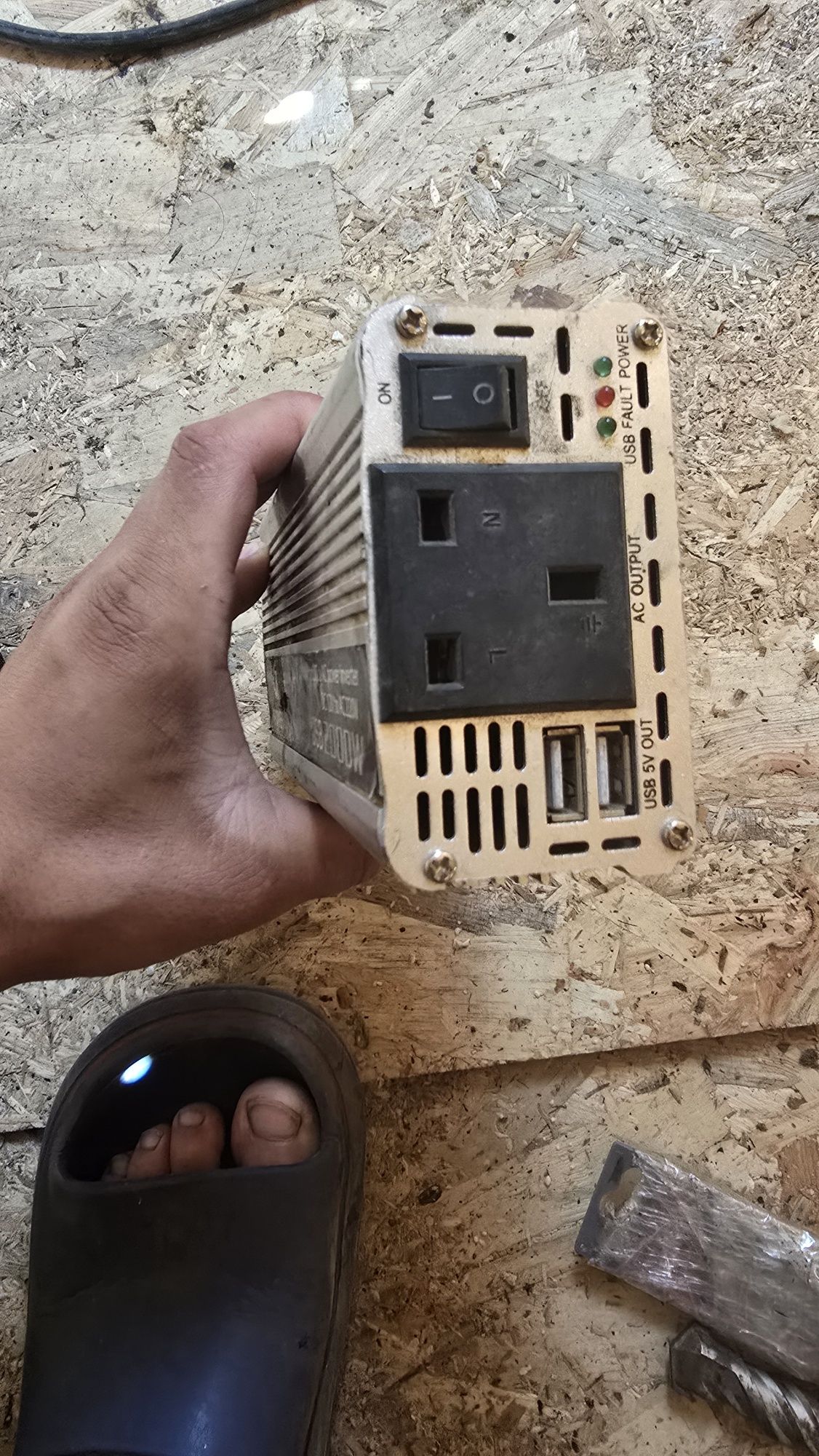 Invertor ipower 2000 w