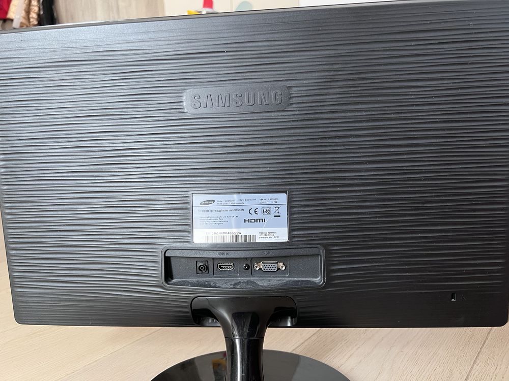 Monitor LED Samsung S22D300HY 21.5 inch 5ms black