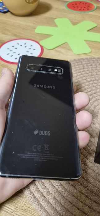 Vand Samsung S10 negru 128GB