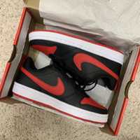 Nike court borough low 2 University red