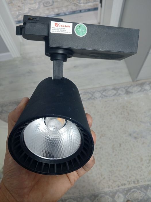 Трек лампа 20W 6000K