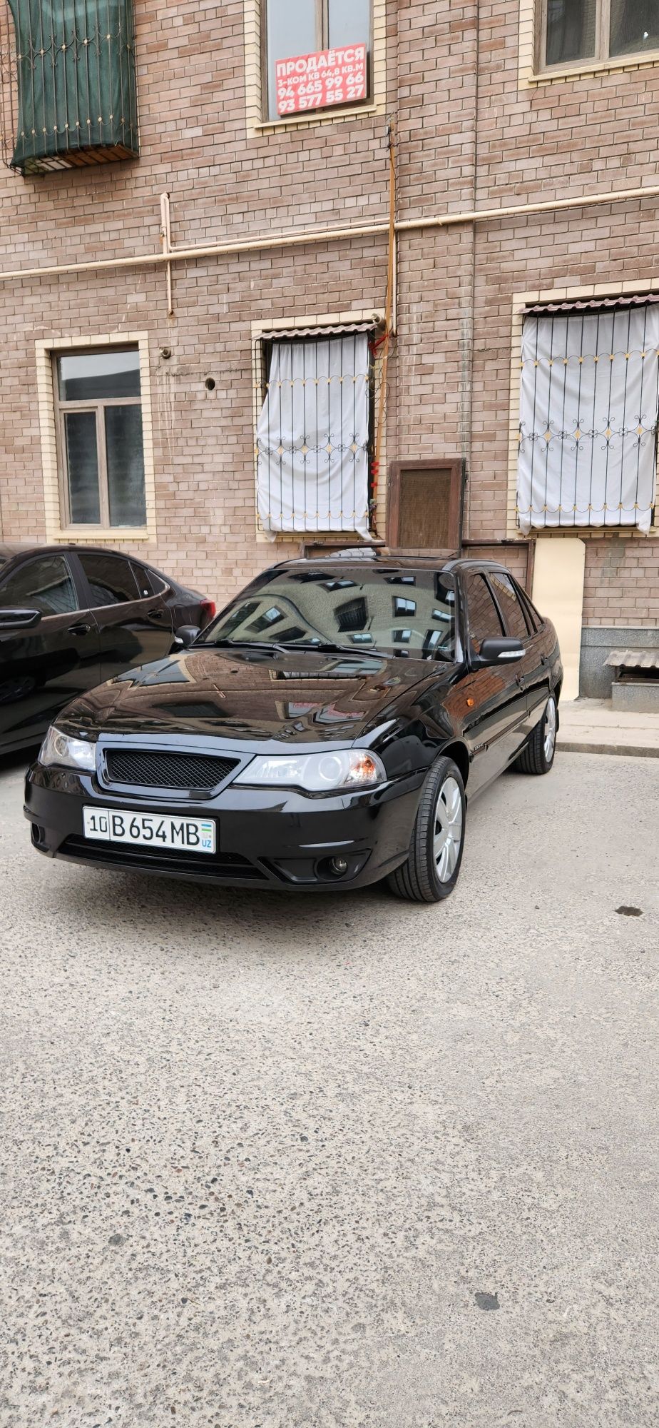Nexia 2 1.6 sotiladi