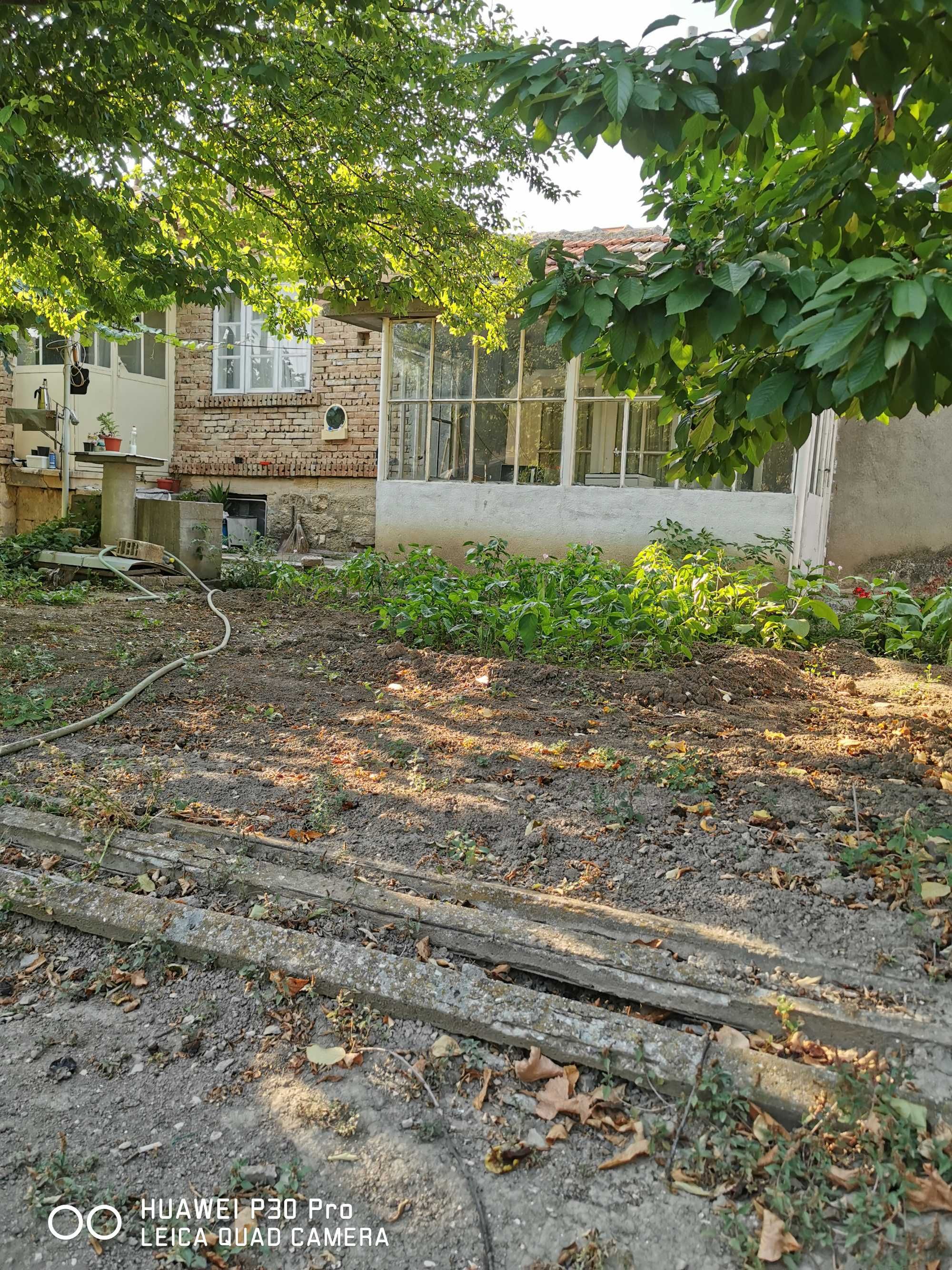 Къща в село Белоградец