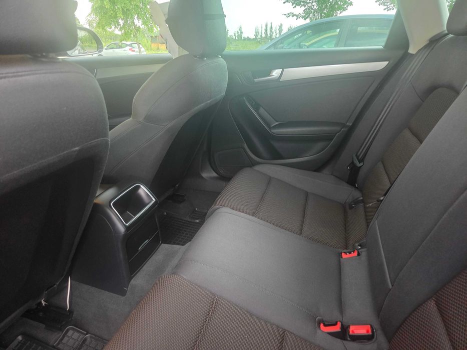 AUDI A4 B8 Allroad 143 CP 2012