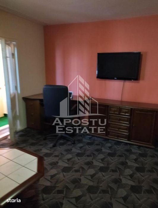 Apartament cu 4 camere , centrala proprie, zona Soarelui