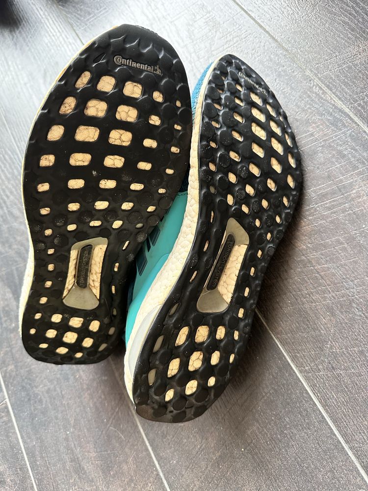 Adidas ultra boost Continental маратонки