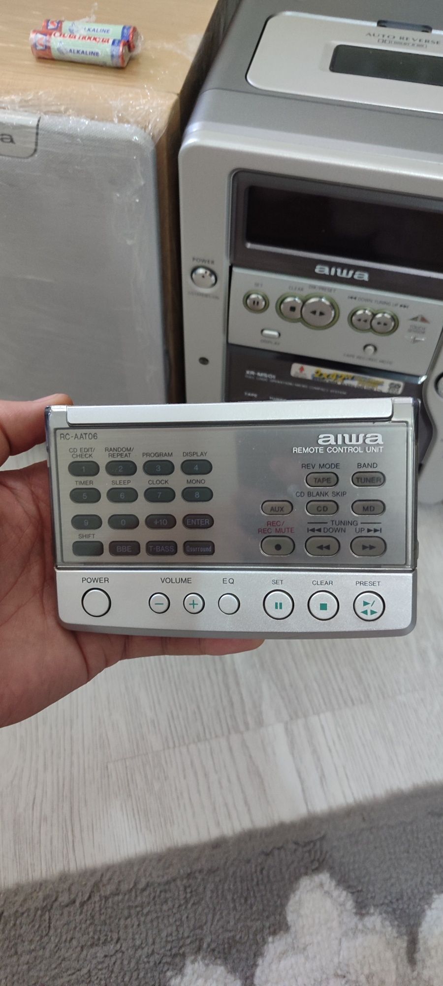 Aiwa XR-M501 micro Hi-Fi system полный обзор в интернете.