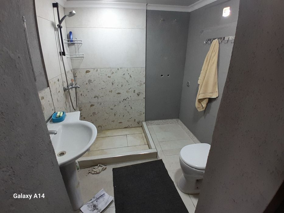 Hovli 3 sotix hamma sharoitlari bor