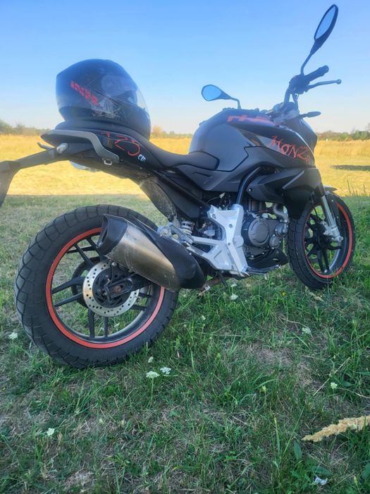 Vând motocicleta Rivero Monza 125 cm din 2021km 6200